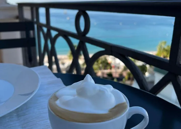Croisette Palais Miramar - Sea View Apartment