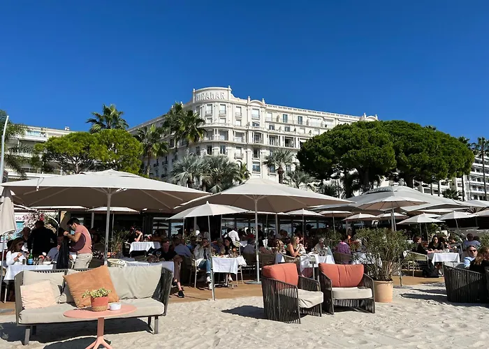 Croisette Palais Miramar - Sea View شقة